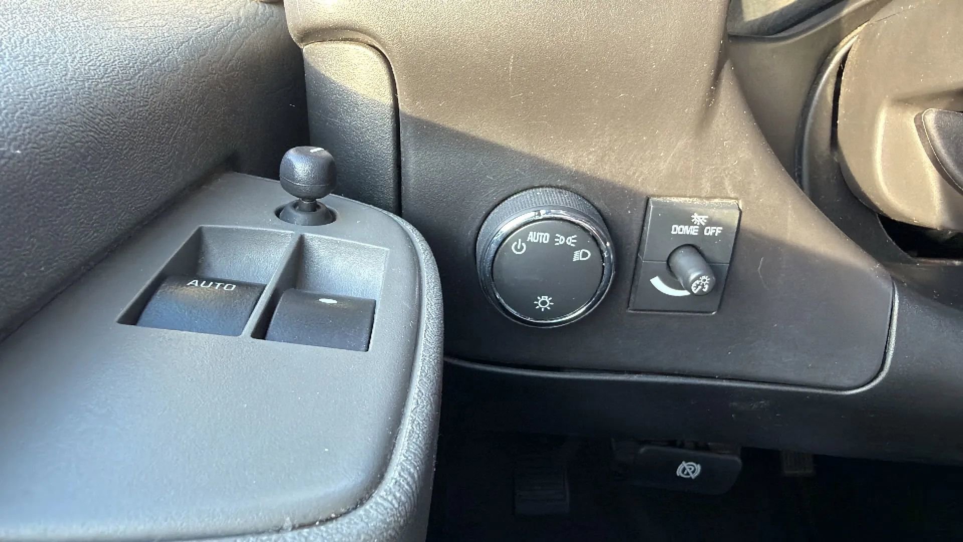 Used 2023 Chevrolet Express 2500 w/ Driver Convenience Package RWD image 77