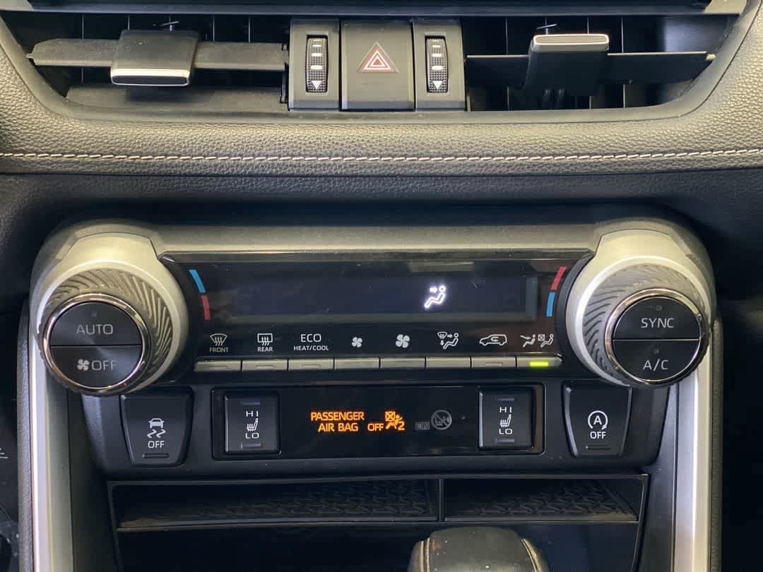 Used 2020 Toyota RAV4 XLE Premium AWD/4WD image 21