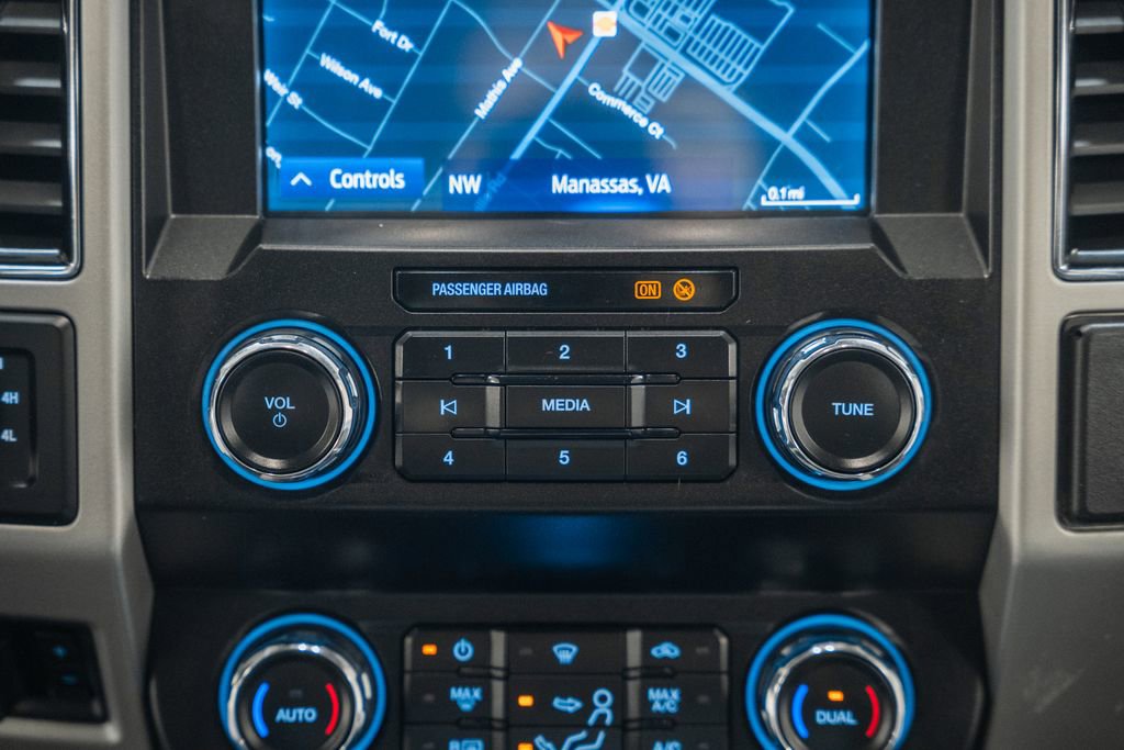 Used 2021 Ford F350 Lariat image 25