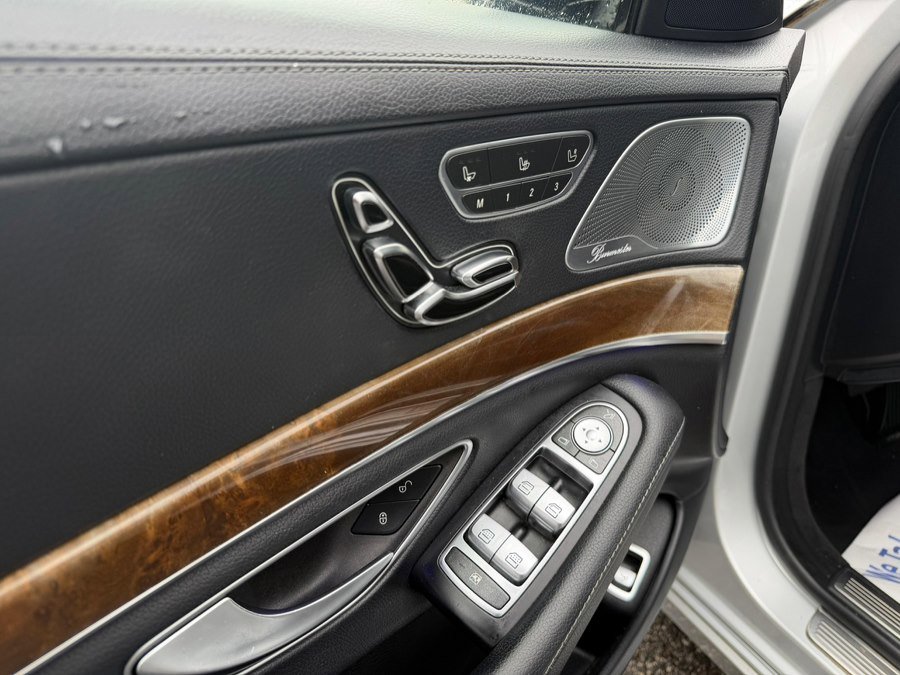 Used 2015 Mercedes-Benz S 550 4MATIC Sedan image 17
