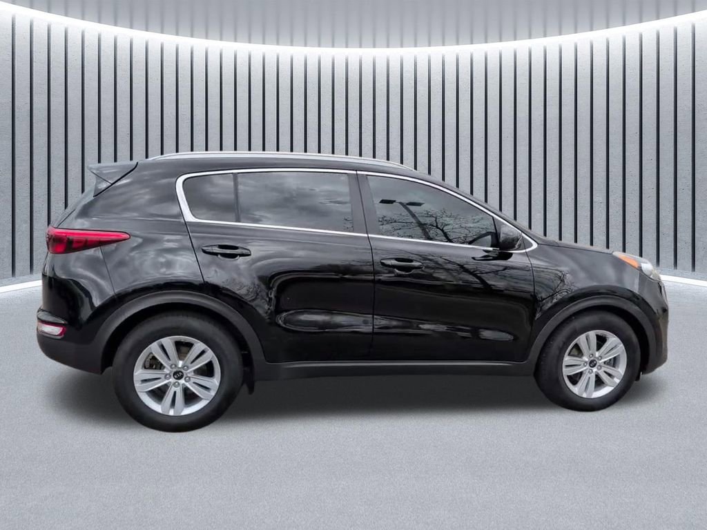 Used 2017 Kia Sportage LX w/ LX Popular Package FWD image 7