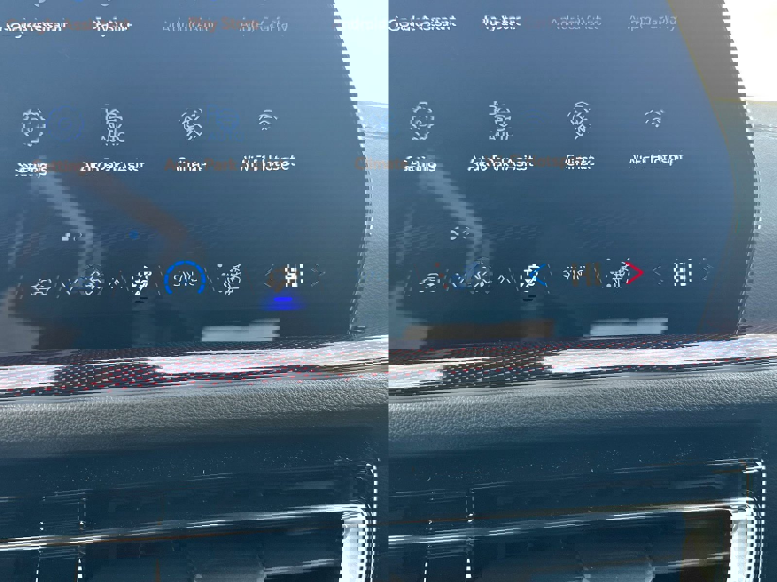 New 2026 Chevrolet Traverse Z71 w/ Enhanced Driving Package AWD/4WD image 44