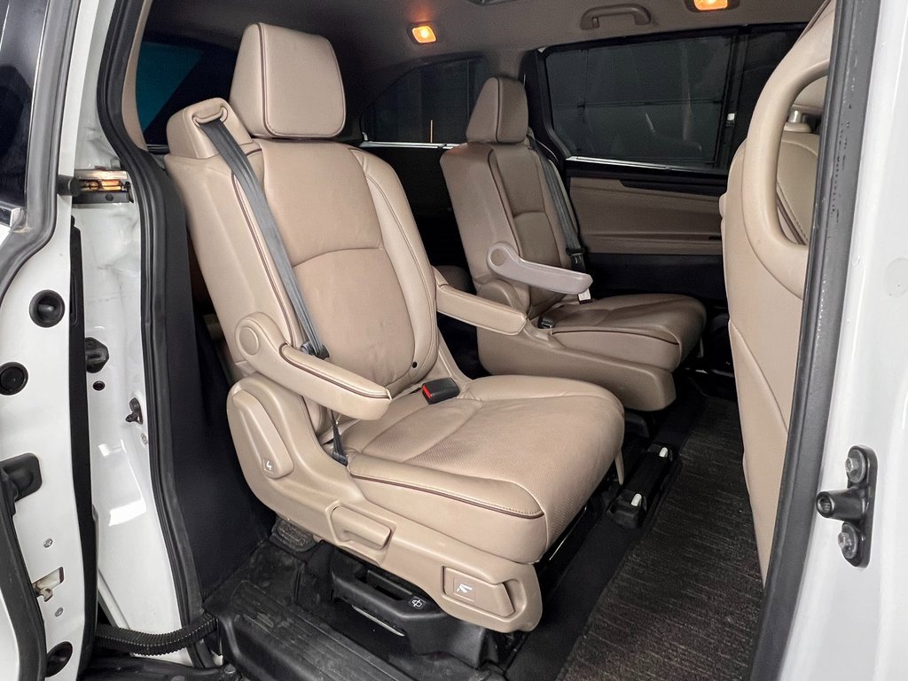 Used 2022 Honda Odyssey Elite image 11