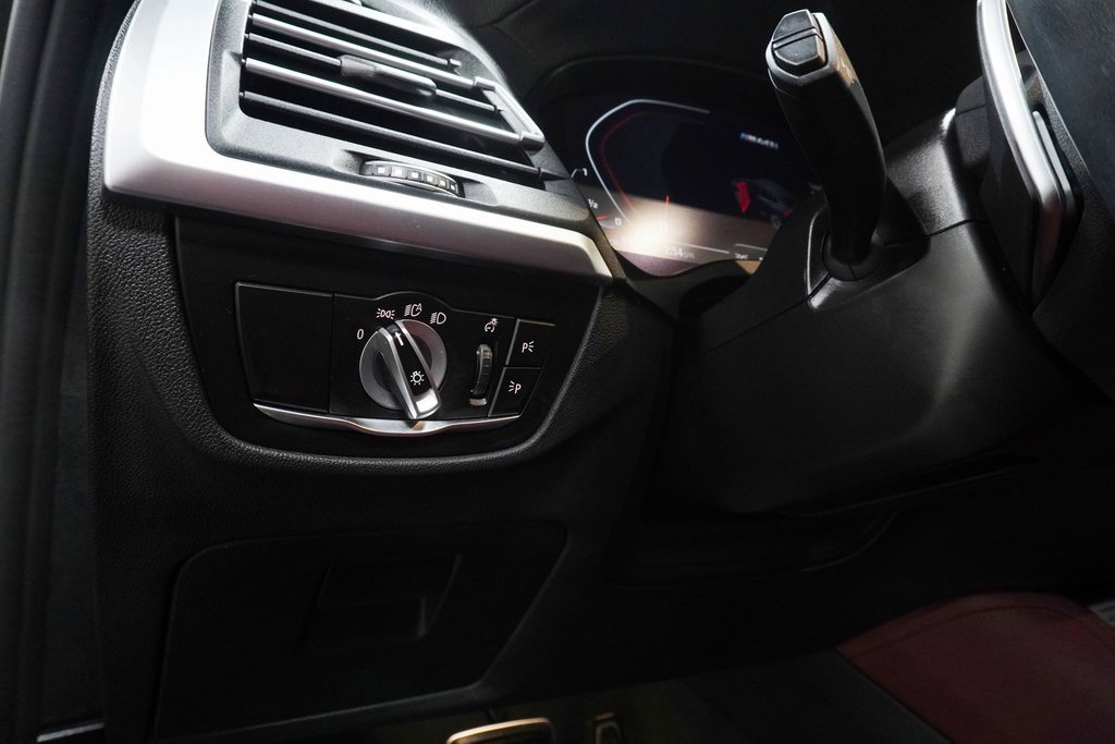 Certified 2024 BMW X4 M40i w/ Premium Package image 23