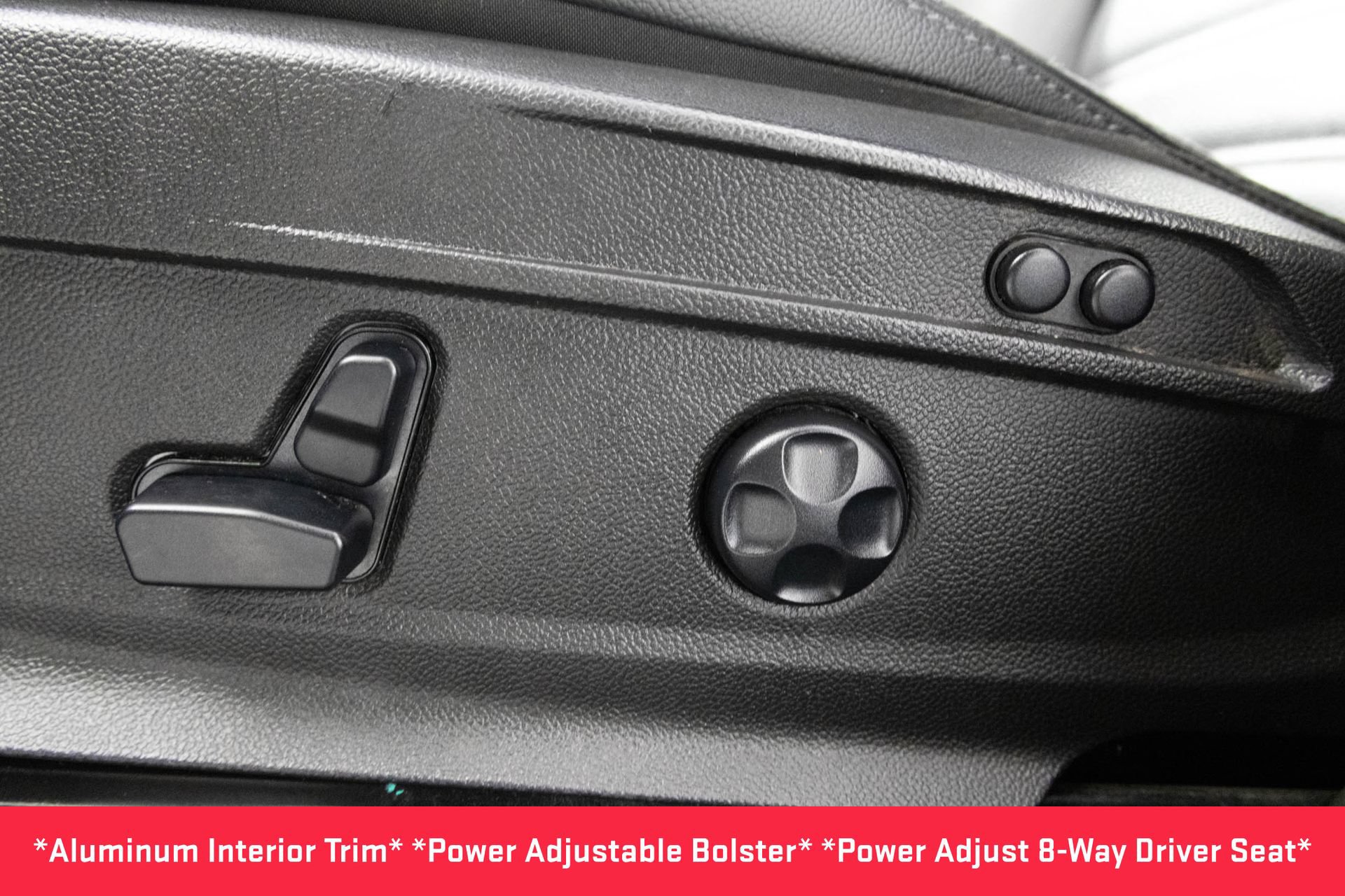 Used 2023 Alfa Romeo Stelvio Veloce AWD/4WD image 8