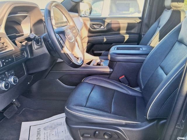 Used 2023 GMC Yukon XL SLT AWD/4WD image 3