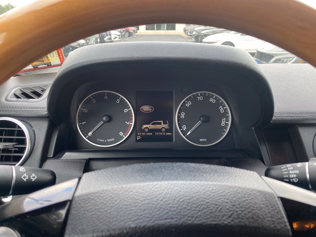 Used 2015 Land Rover LR4 HSE AWD/4WD image 11