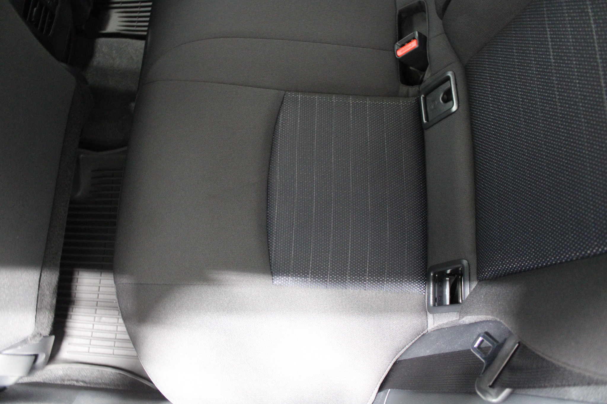 Used 2025 Toyota Corolla Cross AWD Hybrid image 14