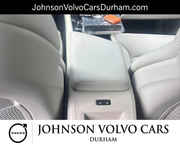 Used 2023 Volvo XC60 B5 Core w/ Climate Package image 9