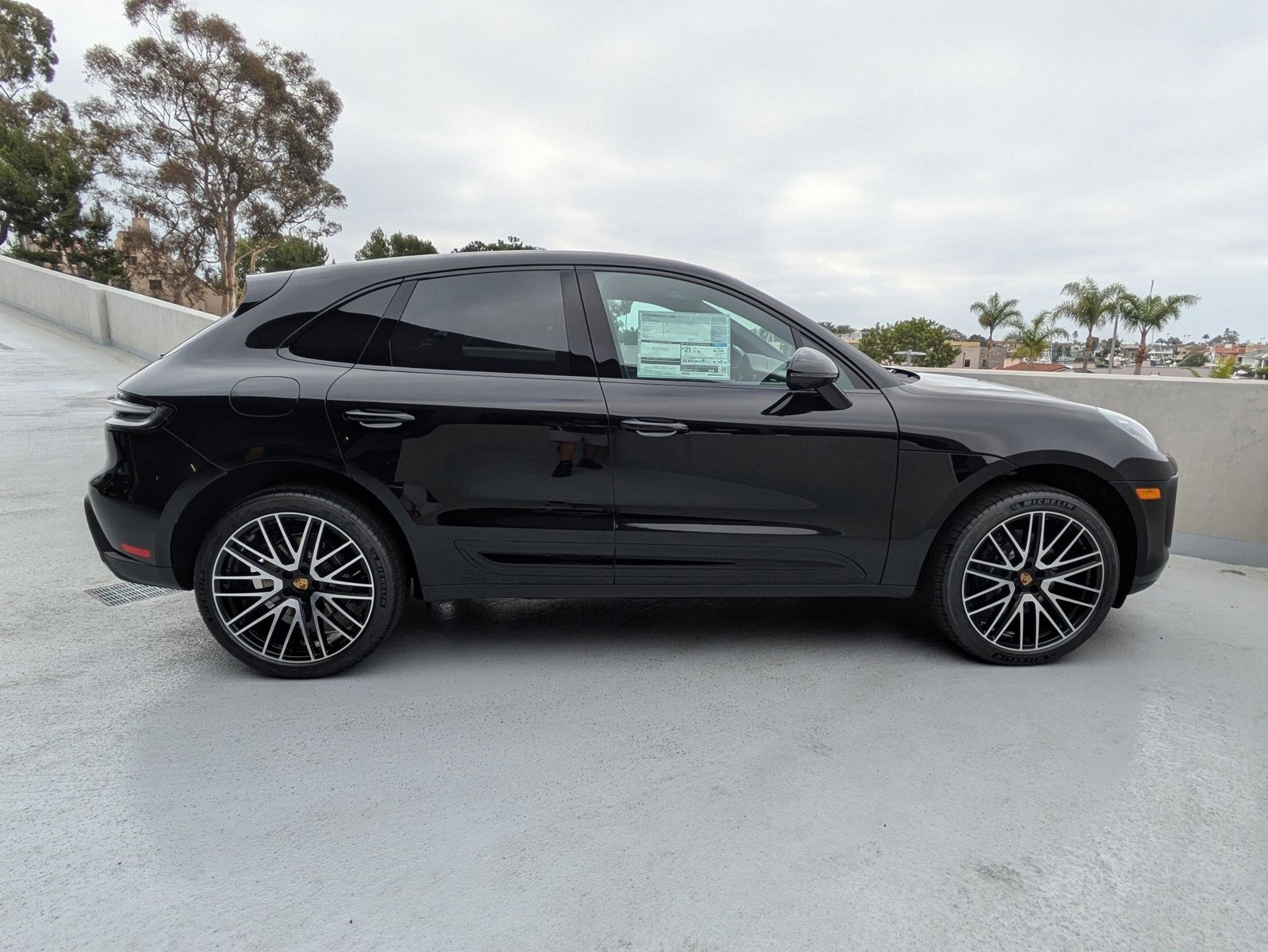 New 2026 Porsche Macan image 8