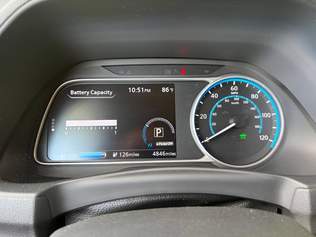 Used 2025 Nissan Leaf S FWD image 18