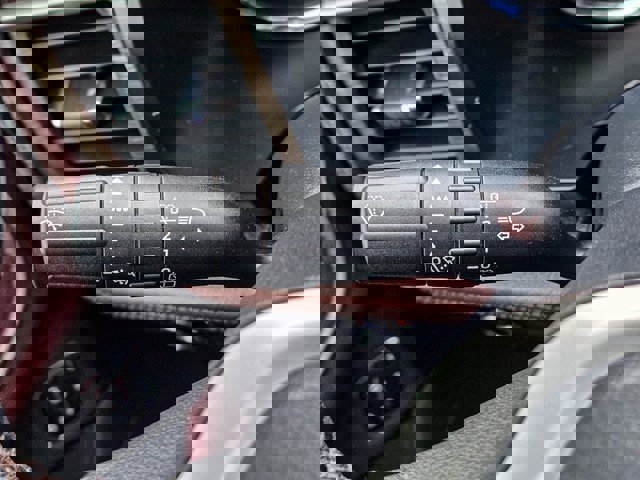 Used 2023 Ford Expedition Limited image 24