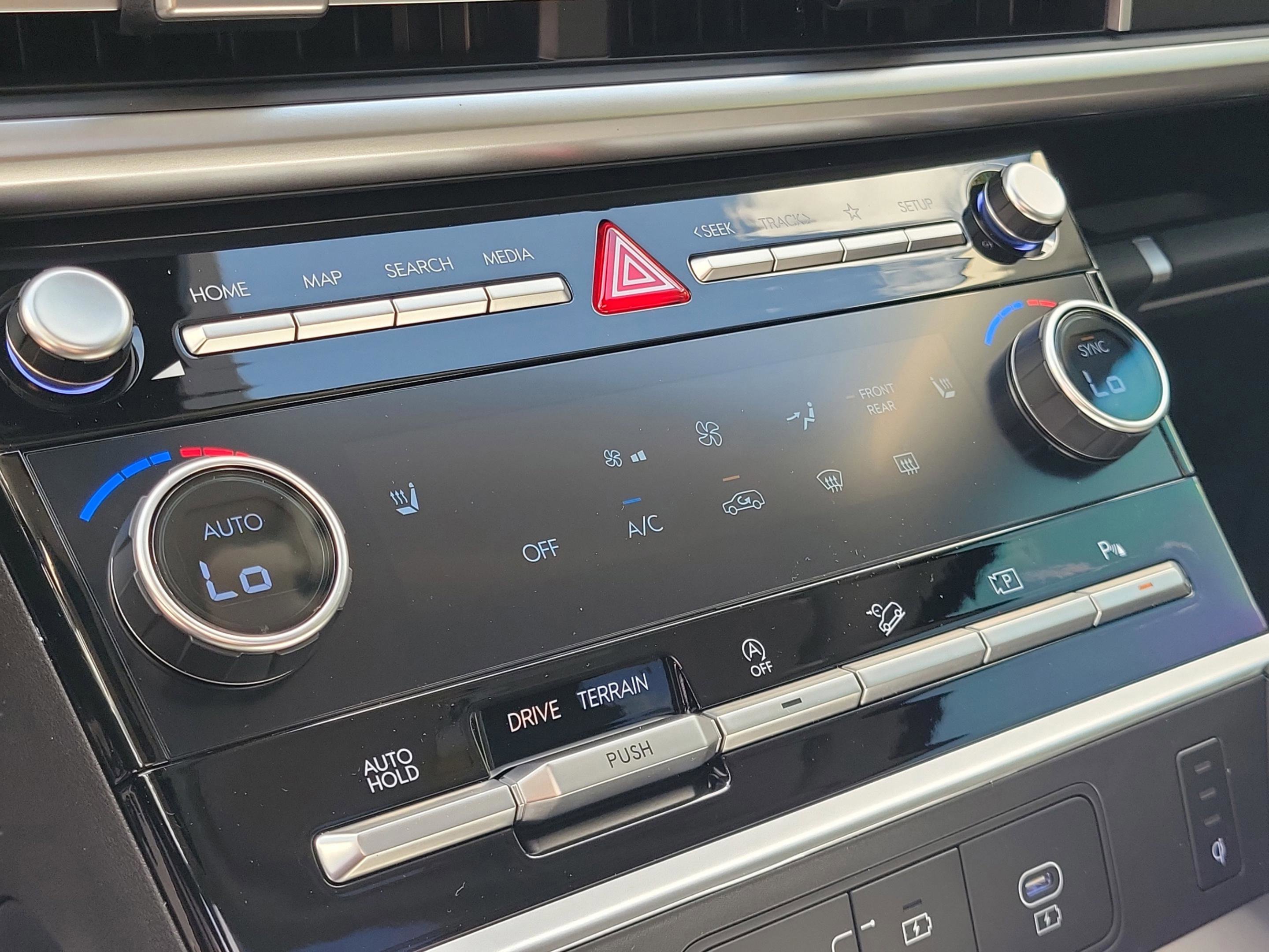 New 2026 Hyundai Santa Fe XRT AWD/4WD image 8