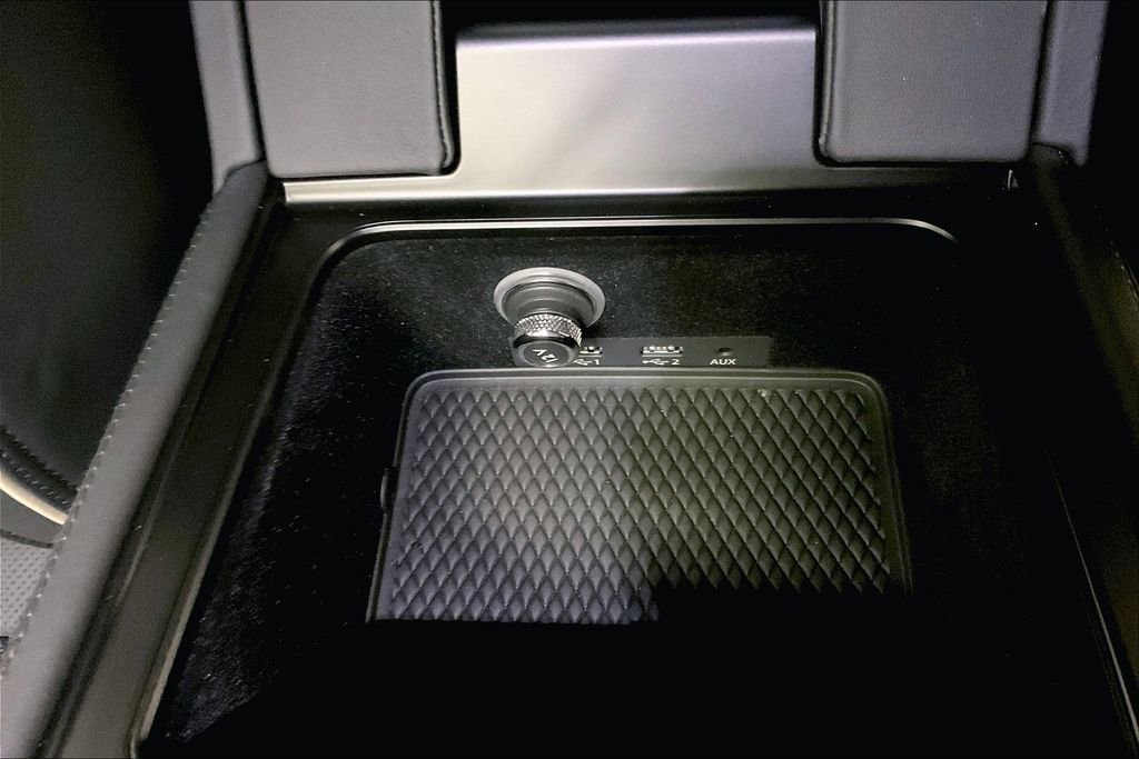 Used 2024 Bentley Continental GT image 28