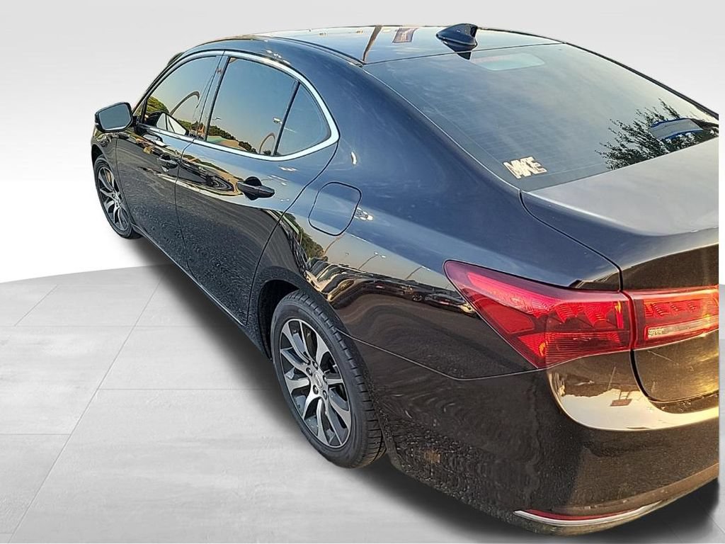 Used 2017 Acura TLX w/ Technology Package FWD image 2