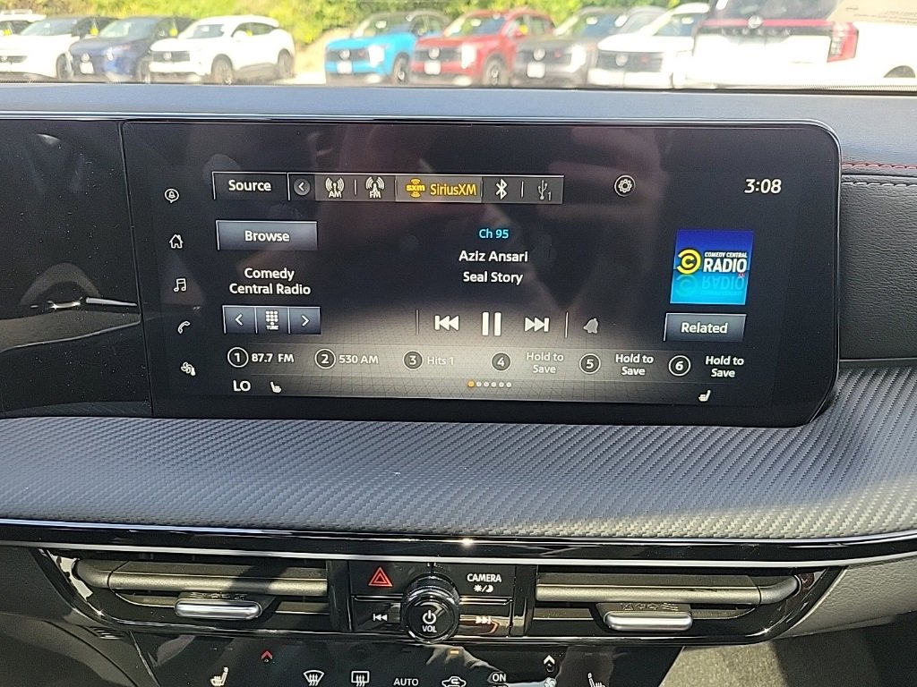 New 2025 Nissan Kicks SR w/ SR Premium Package image 12