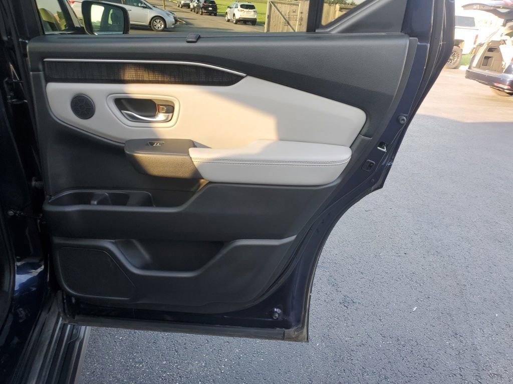 Used 2023 Honda Pilot Elite image 30