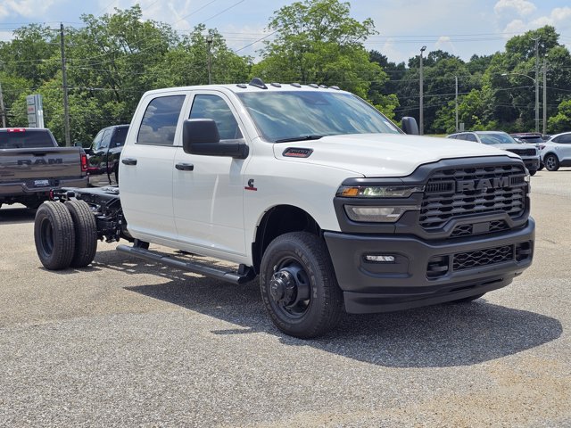 New 2026 RAM 3500 Tradesman AWD/4WD image 12