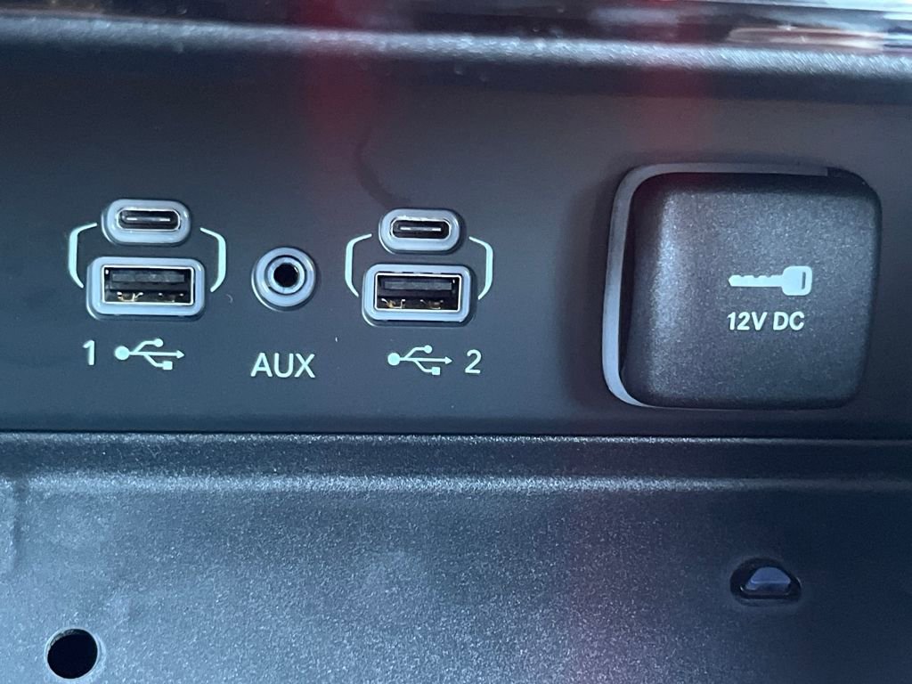 New 2025 Jeep Grand Cherokee L Laredo w/ Luxury Tech Group I image 16