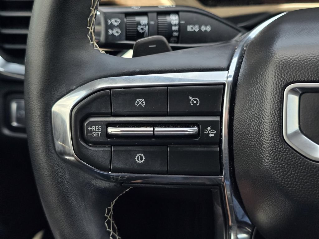 Used 2024 GMC Acadia Denali FWD image 19