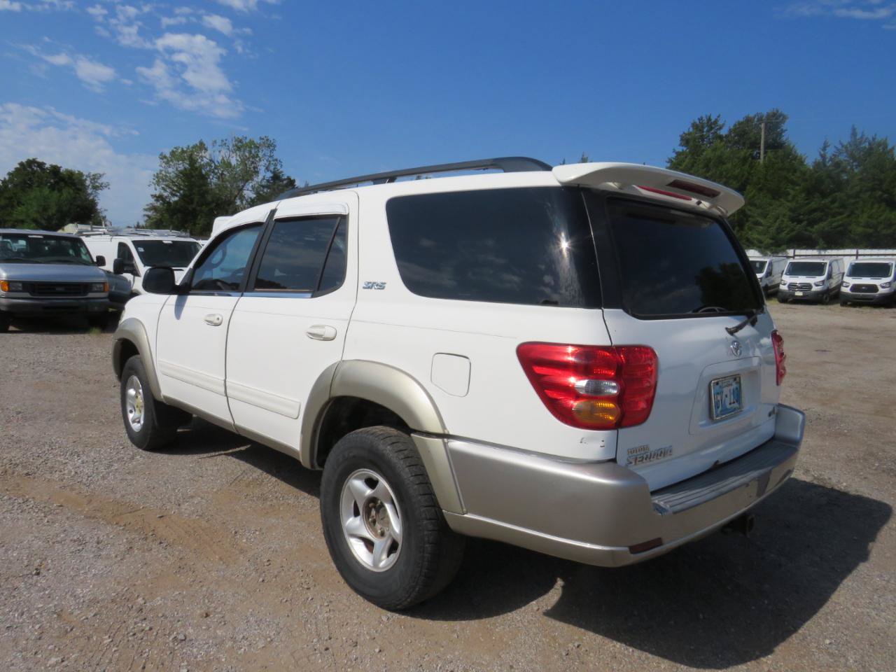 Used 2001 Toyota Sequoia SR5 RWD image 7