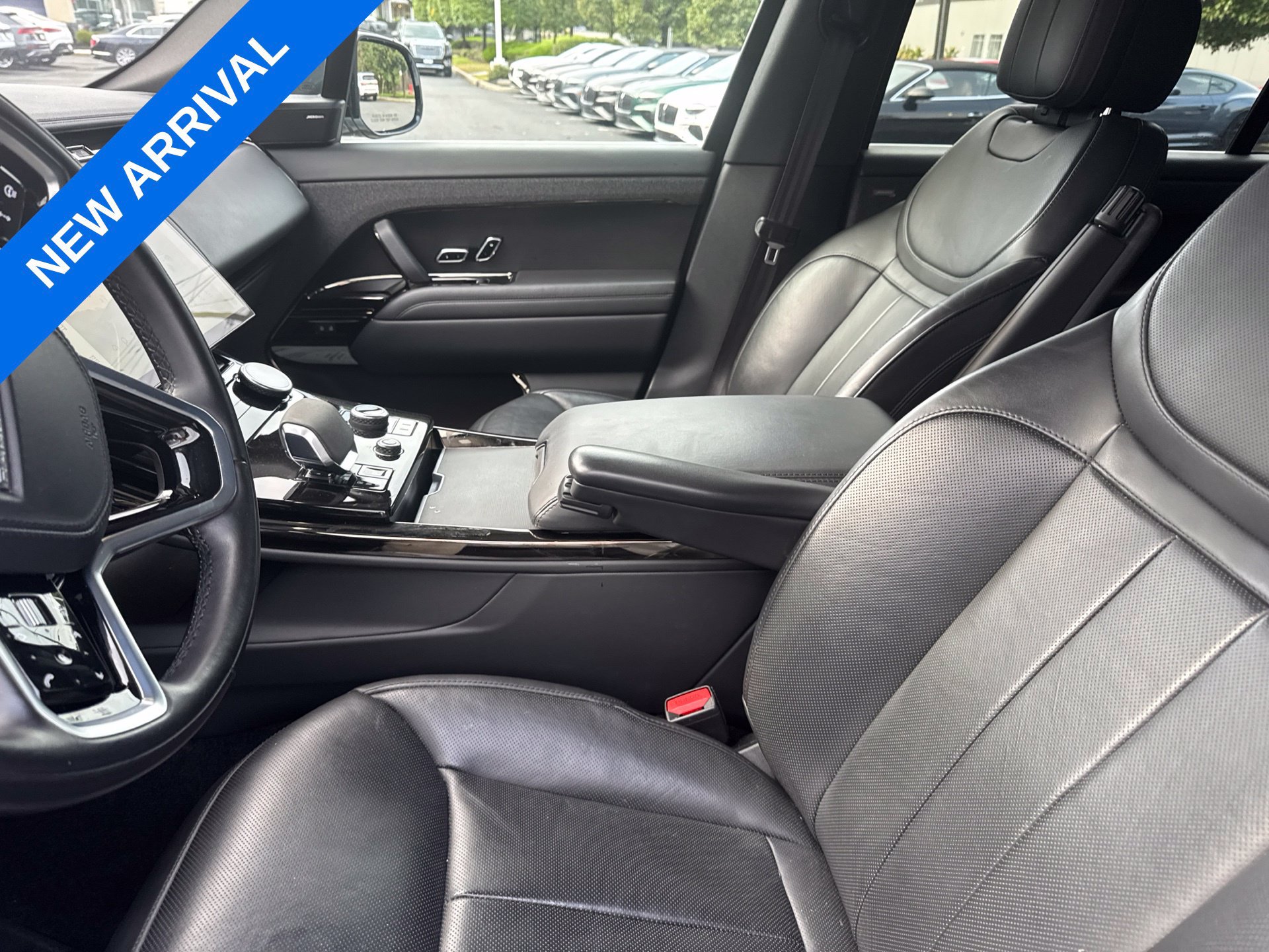 Used 2023 Land Rover Range Rover Sport SE AWD/4WD image 6