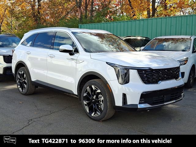 Certified 2026 Kia Sorento EX AWD/4WD image 1