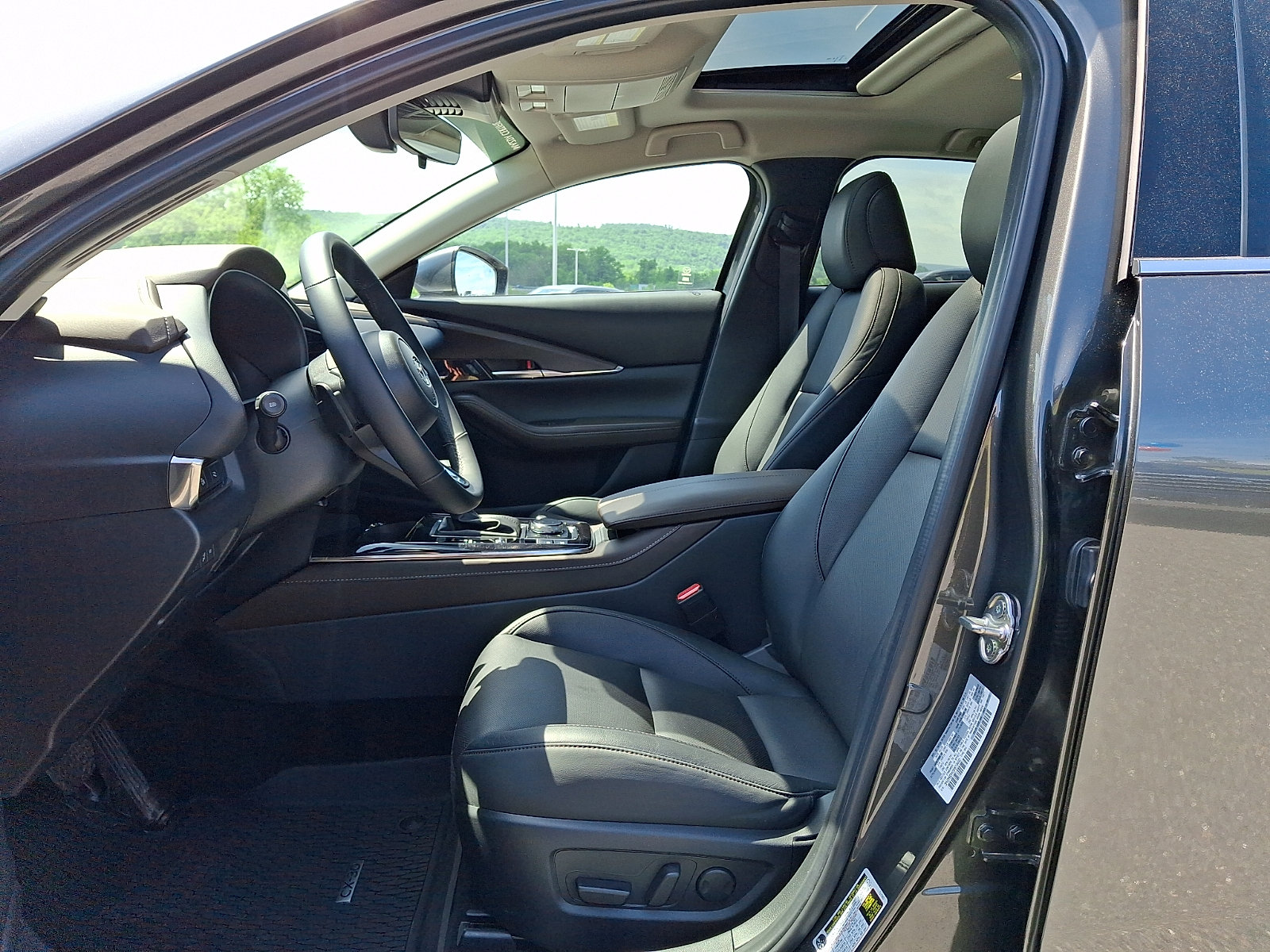 Certified 2025 MAZDA CX-30 AWD 2.5 S w/ Premium Package image 13