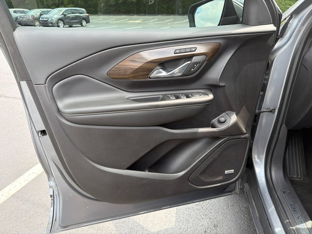 Used 2018 GMC Terrain Denali w/ Advanced Safety Package FWD image 18