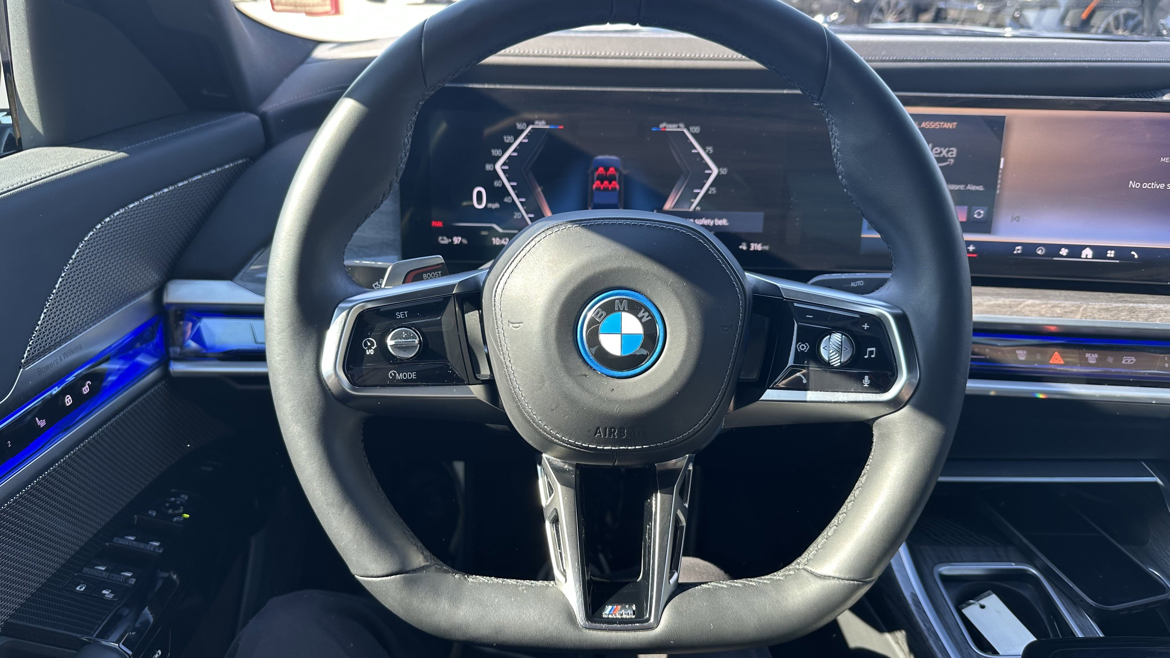 Used 2024 BMW i7 xDrive60 image 19