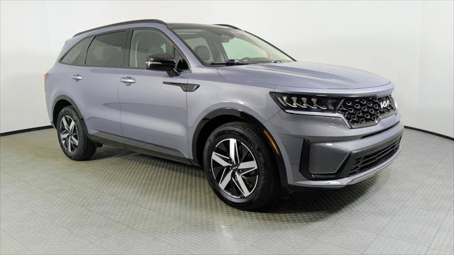 Used 2023 Kia Sorento S w/ Panoramic Sunroof Package FWD image 9