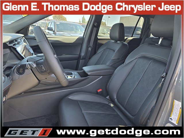 New 2026 Jeep Cherokee Overland w/ Advanced Pro Tech Group AWD/4WD image 9
