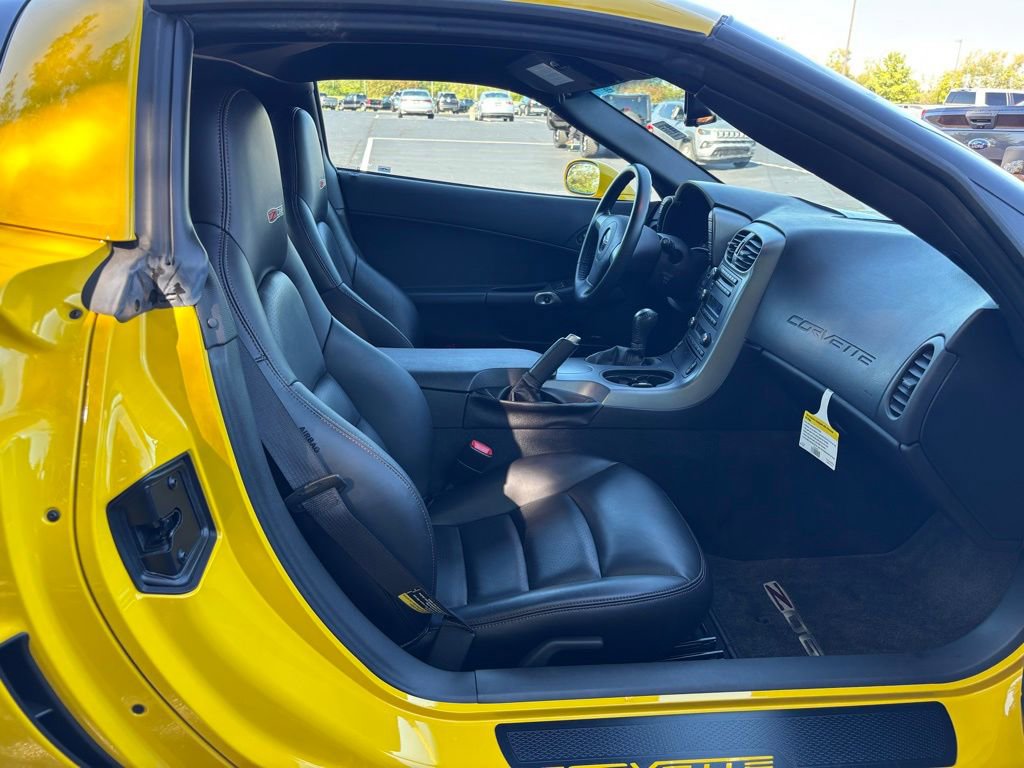 Used 2006 Chevrolet Corvette Z06 w/ Preferred Equipment Group image 20