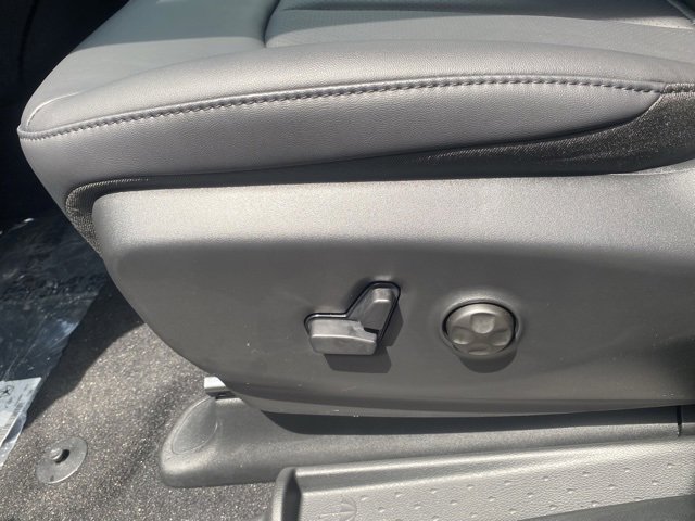 New 2026 Chrysler Voyager LX image 16