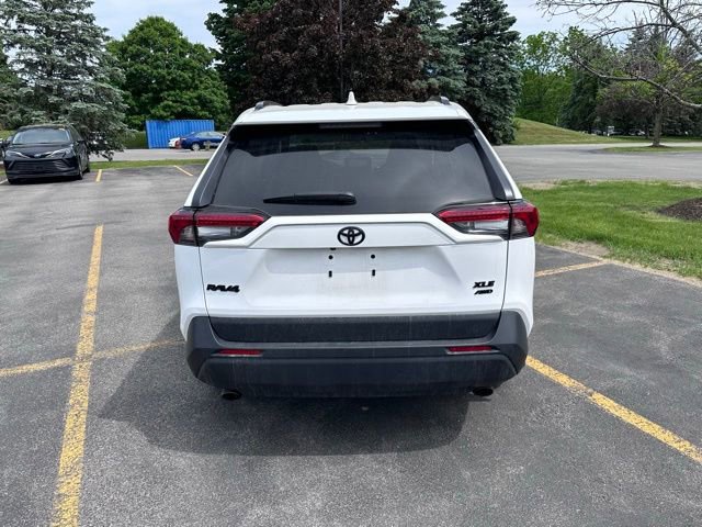 Used 2024 Toyota RAV4 XLE w/ Convenience Package AWD/4WD image 4