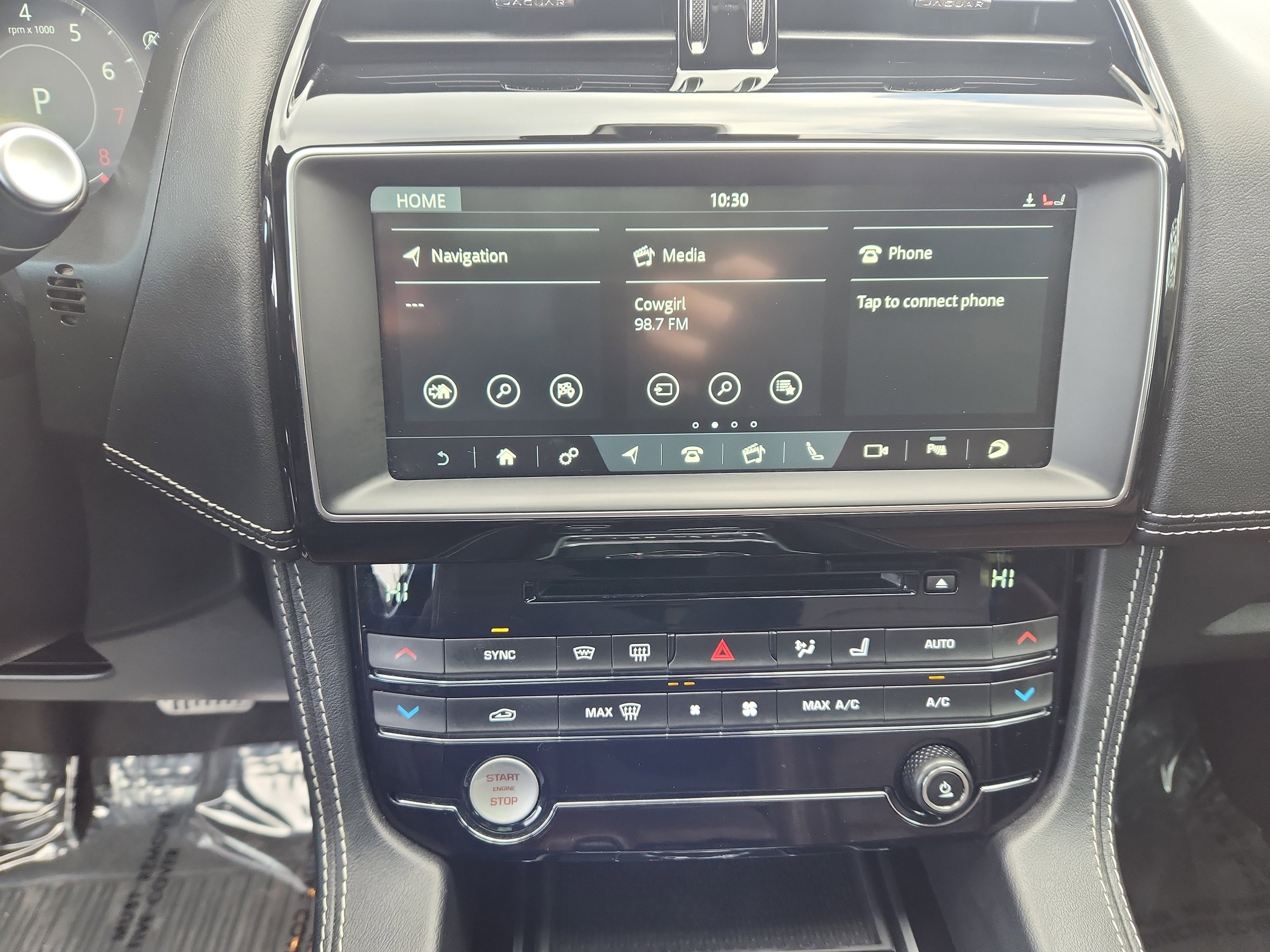 Used 2019 Jaguar F-PACE S image 17