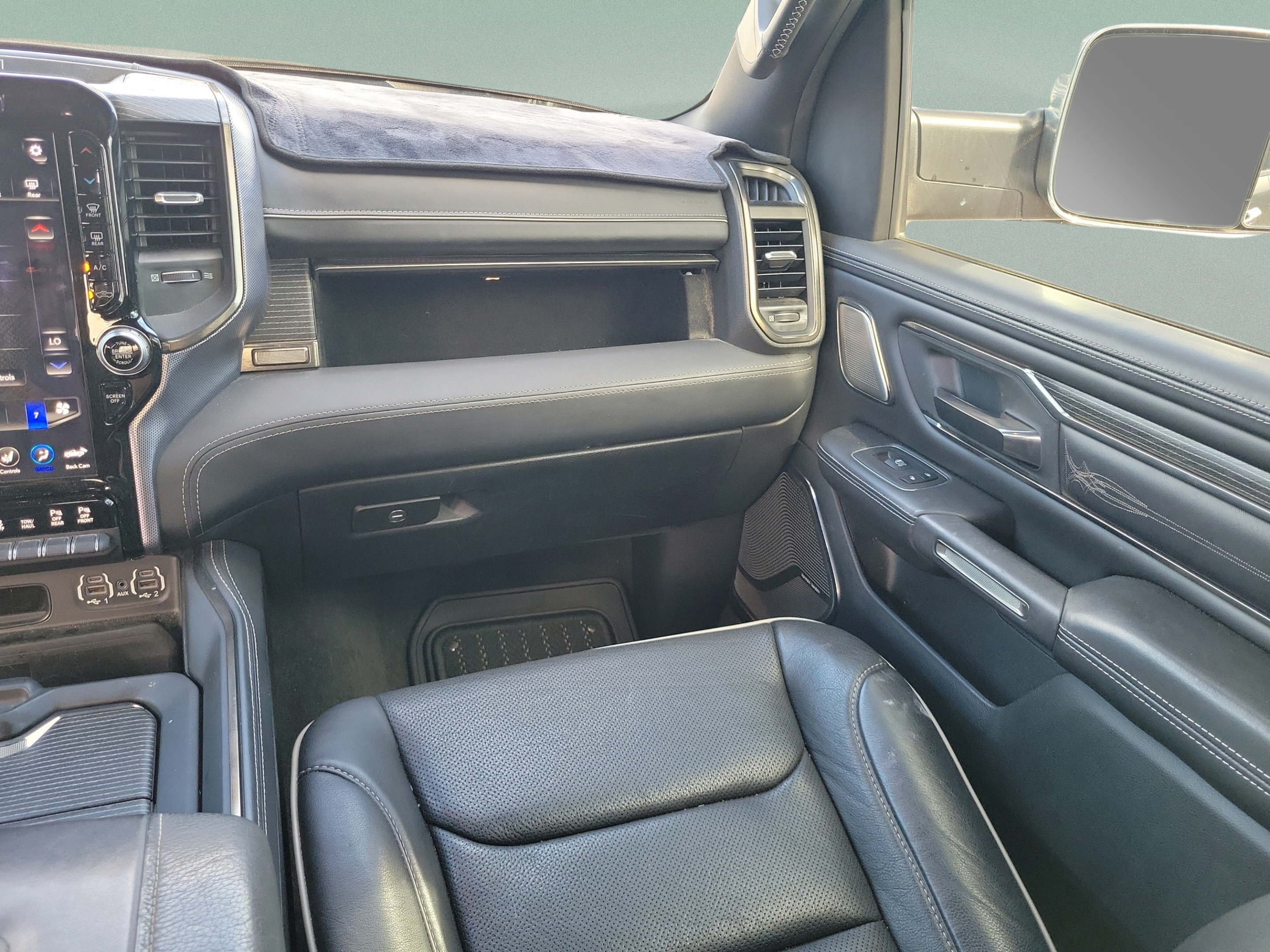 Used 2020 RAM 1500 Limited AWD/4WD image 12