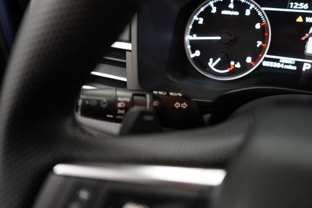 Used 2023 Mitsubishi Outlander SE image 25