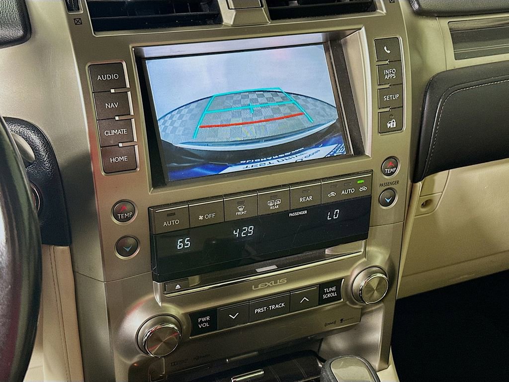 Used 2020 Lexus GX 460 Premium w/ Premium Package image 23