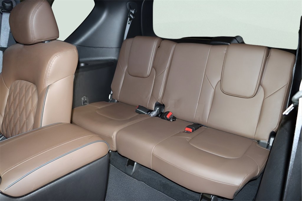 Used 2024 Nissan Armada Platinum w/ Captain's Chairs Package image 13