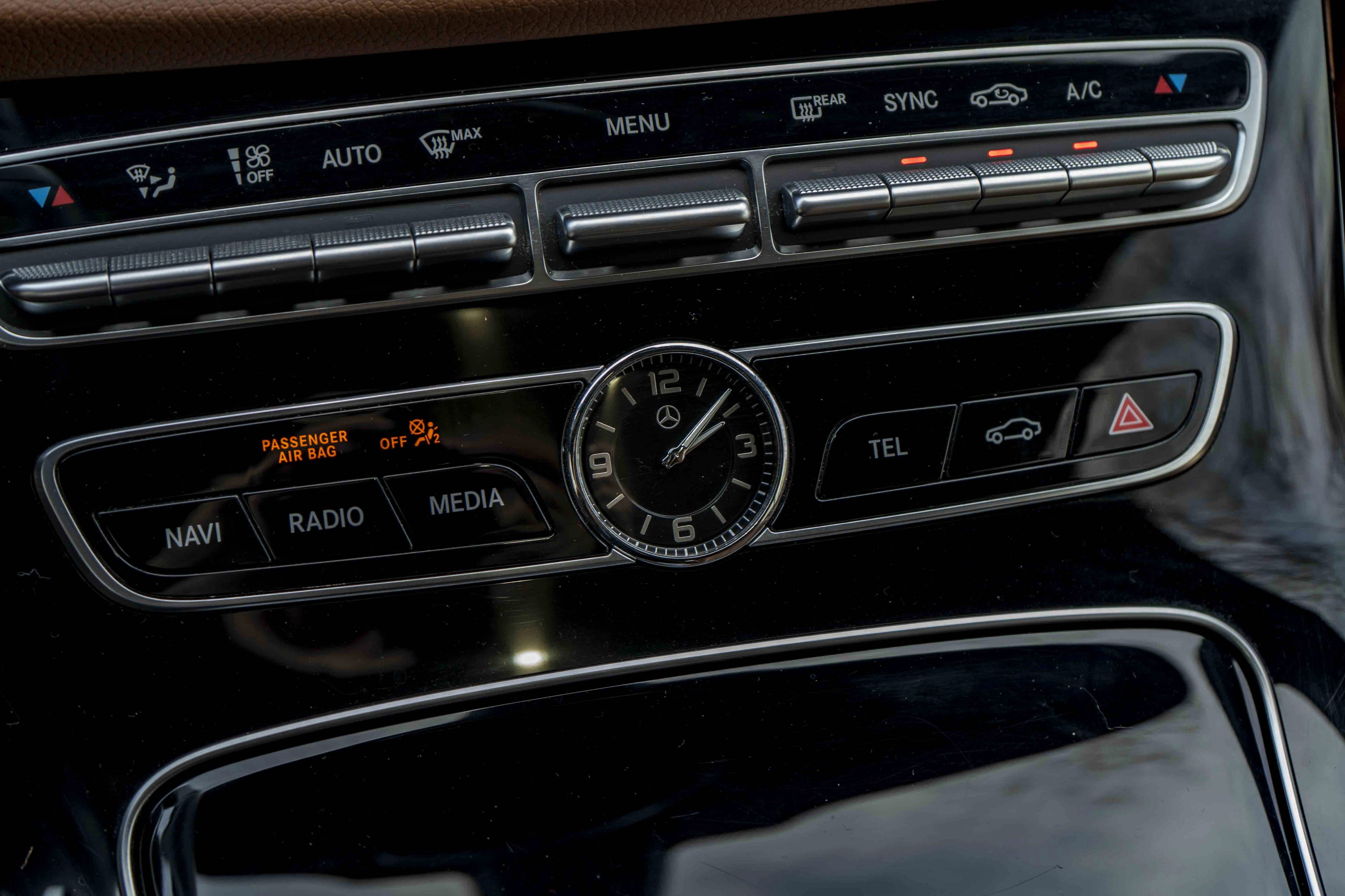 Used 2018 Mercedes-Benz E 400 E 400 image 34