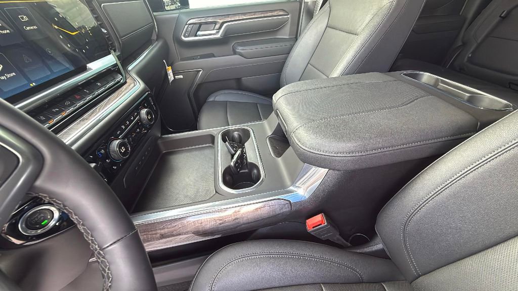 Certified 2025 Chevrolet Silverado 2500 LTZ w/ LTZ Premium Package image 39