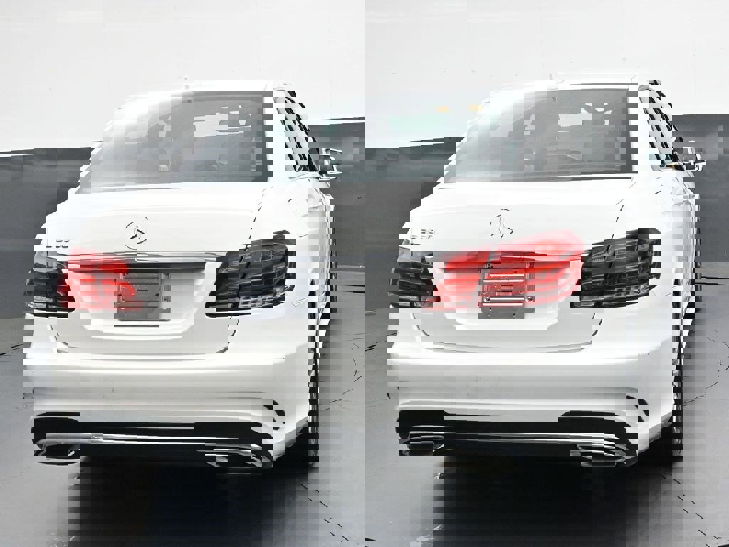 Used 2015 Mercedes-Benz E 350 Sedan image 4