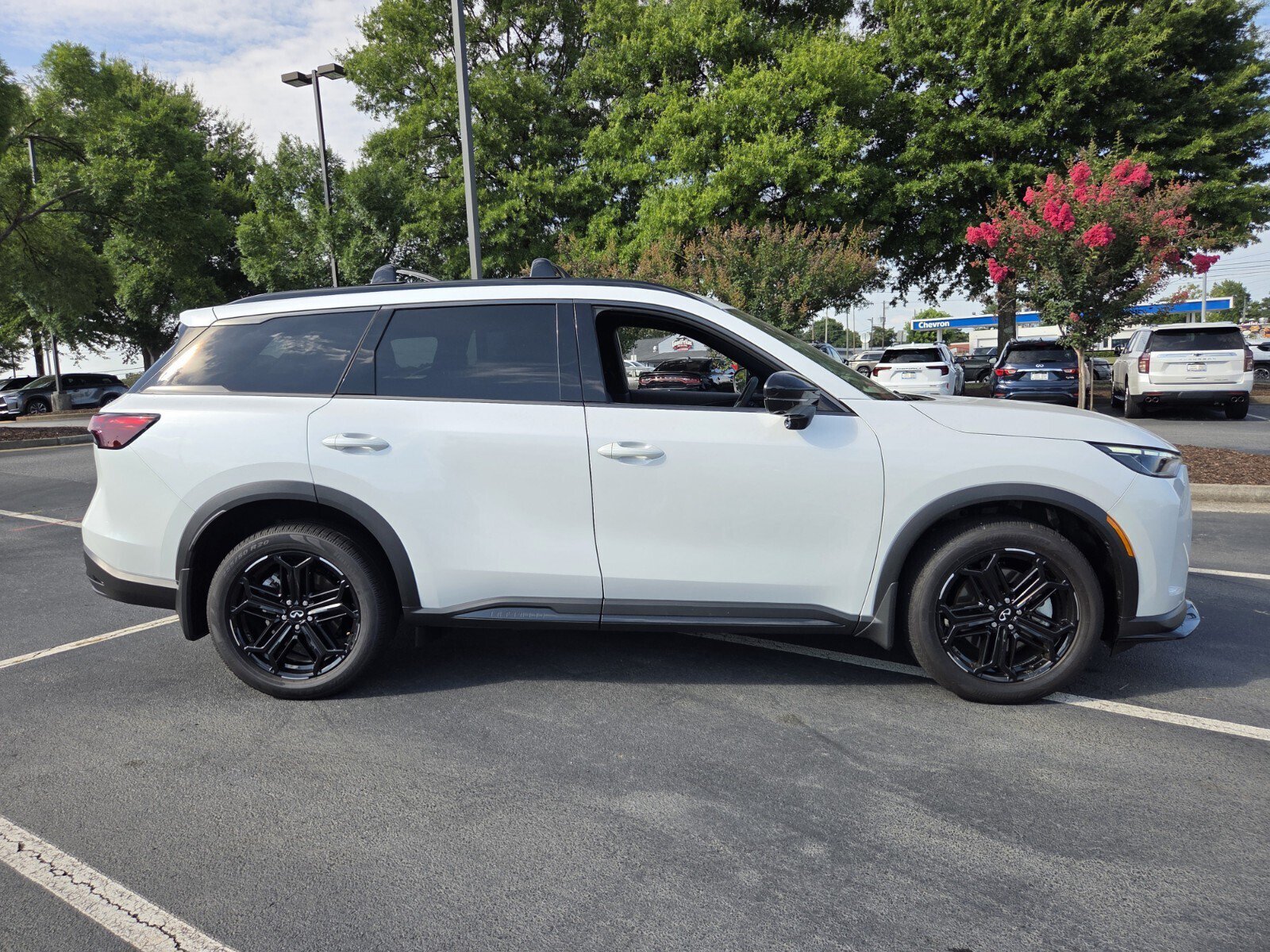 Used 2026 INFINITI QX60 Sport w/ Dark Cargo Package AWD/4WD image 5