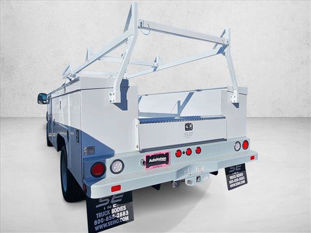 New 2026 Ford F450 XL w/ XL Chrome Package RWD image 7
