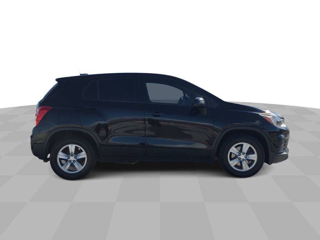 Used 2019 Chevrolet Trax LS image 9