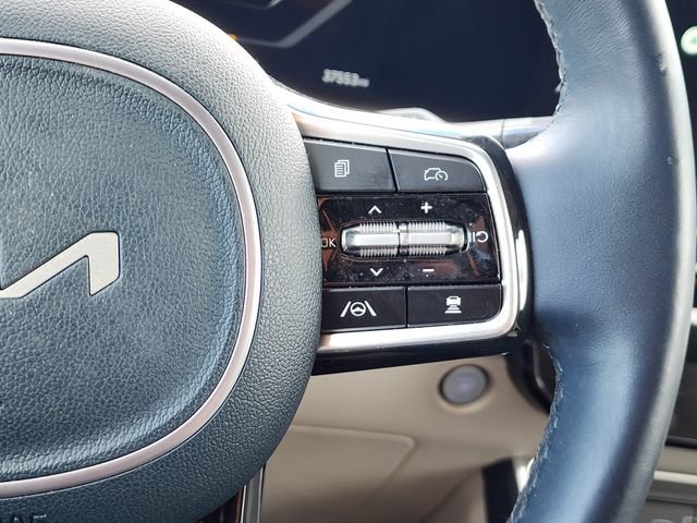 Certified 2025 Kia Carnival SX Prestige FWD image 39