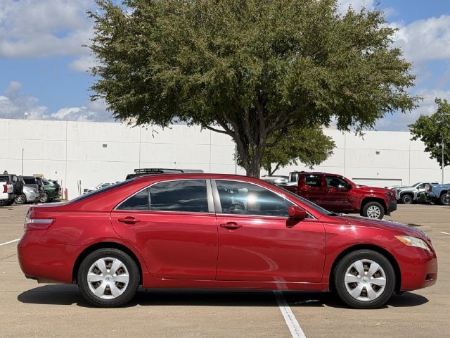 Used 2009 Toyota Camry LE FWD image 3
