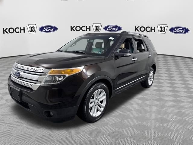 Used 2014 Ford Explorer XLT w/ Equipment Group 202A image 3