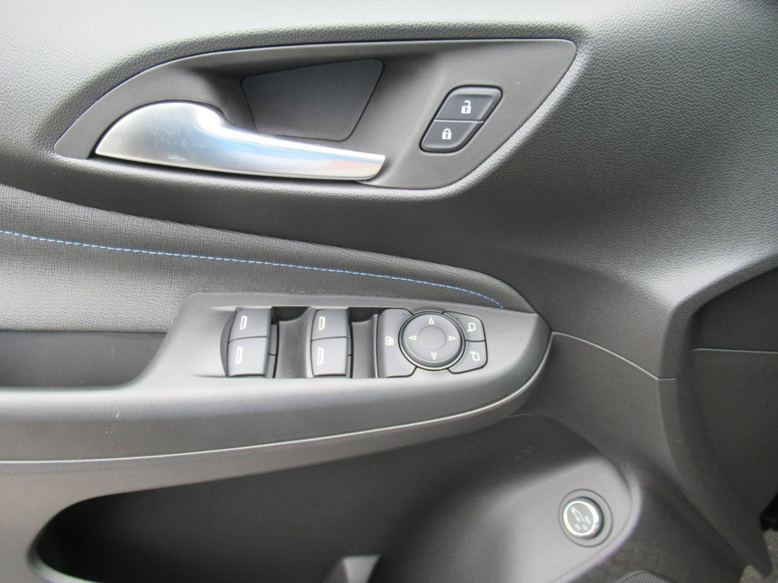 New 2026 Buick Envista Sport Touring w/ Convenience I Package FWD image 20